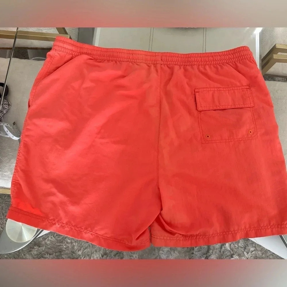 Tommy Bahama shorts size 2XL - Picture 2 of 3